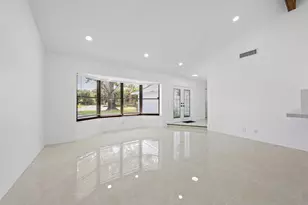 1633 Woods Bend Rd, West Palm Beach, FL 33406 - Photo 5