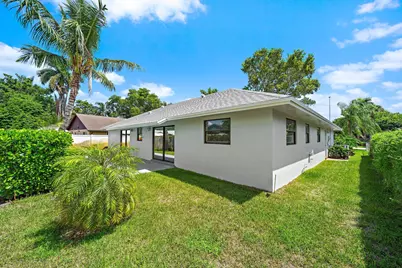 1633 Woods Bend Road, West Palm Beach, FL 33406 - Photo 21