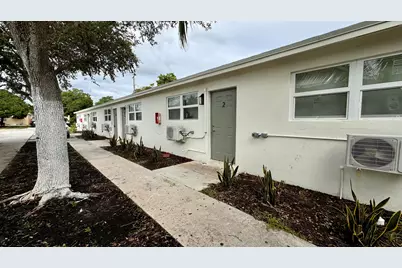 225 S F Street #7, Lake Worth Beach, FL 33460 - Photo 3