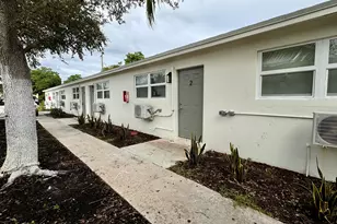 225 S F St, Lake Worth Beach, FL 33460 - Photo 3
