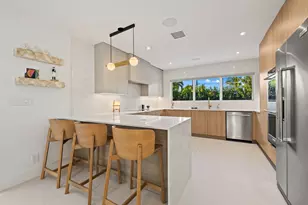 2000 Coral Gardens Dr, Wilton Manors, FL 33306 - Photo 9
