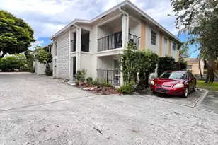 126 S D St, Lake Worth Beach, FL 33460 - Photo 1