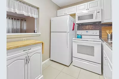 1013 Harwood C #1013, Deerfield Beach, FL 33442 - Photo 13