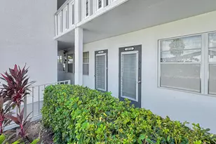 1013 Harwood C, Deerfield Beach, FL 33442 - Photo 3