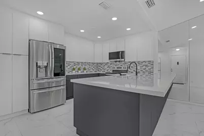 7690 Tahiti Lane #202, Lake Worth, FL 33467 - Photo 5