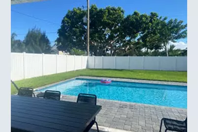 9066 SE Mars Street, Hobe Sound, FL 33455 - Photo 3