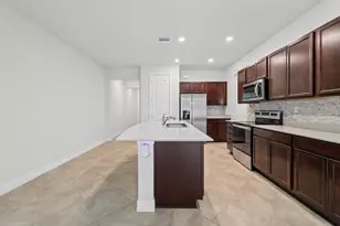 4488 Appleton Cir E, Oakland Park, FL 33309 - Photo 9