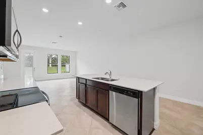 4488 Appleton Circle E, Oakland Park, FL 33309 - Photo 11