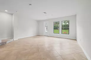 4488 Appleton Cir E, Oakland Park, FL 33309 - Photo 13