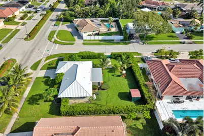 1100 SW 12th Avenue, Boca Raton, FL 33486 - Photo 7