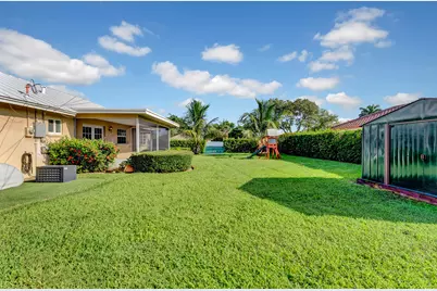 1100 SW 12th Avenue, Boca Raton, FL 33486 - Photo 35