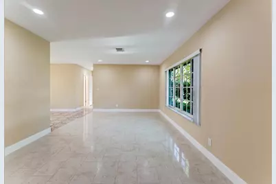 1100 SW 12th Avenue, Boca Raton, FL 33486 - Photo 23