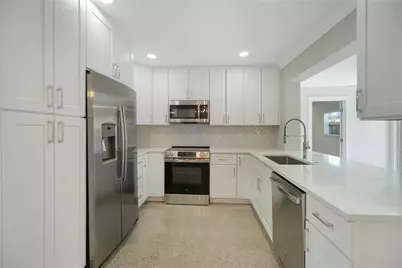 917 SE 15th Court, Deerfield Beach, FL 33441 - Photo 7