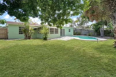 917 SE 15th Court, Deerfield Beach, FL 33441 - Photo 27
