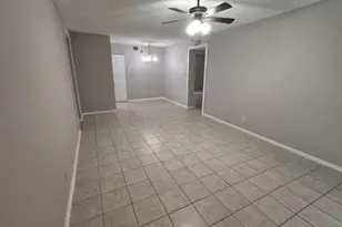 701 Gardens Dr, Pompano Beach, FL 33069 - Photo 3