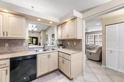6375 Kings Gate Circle, Delray Beach, FL 33484 - Photo 7