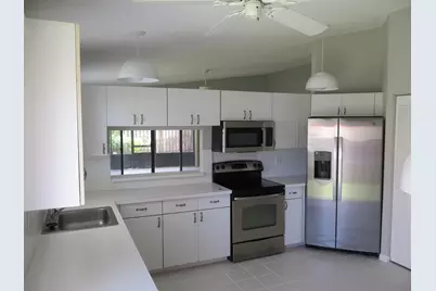 2668 La Lique Circle, Palm Beach Gardens, FL 33410 - Photo 9