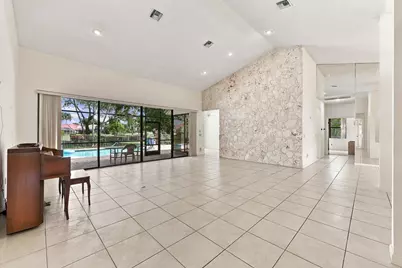 10695 Stonebridge Boulevard, Boca Raton, FL 33498 - Photo 7
