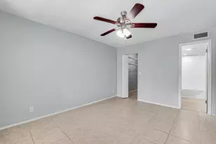 445 Lake Frances Dr, West Palm Beach, FL 33411 - Photo 17
