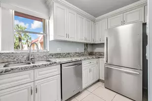 445 Lake Frances Dr, West Palm Beach, FL 33411 - Photo 7