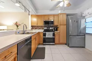 2302 Sunrise Blvd, Fort Pierce, FL 34982 - Photo 5
