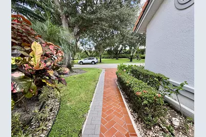 7702 Majestic Palm Drive, Boynton Beach, FL 33437 - Photo 41