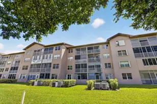 300 SW 130th Terrace, Pembroke Pines, FL 33027 - Photo 29