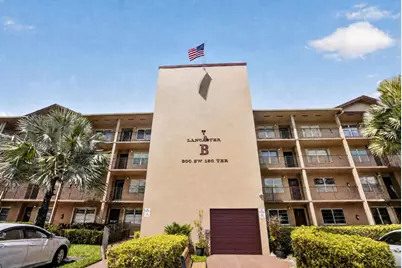 300 SW 130th Terrace #202B, Pembroke Pines, FL 33027 - Photo 23