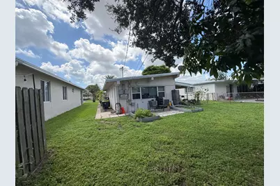 37 SE 14th Street #12, Dania Beach, FL 33004 - Photo 19