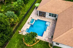 7656 SE Ravissant Dr, Stuart, FL 34997 - Photo 7