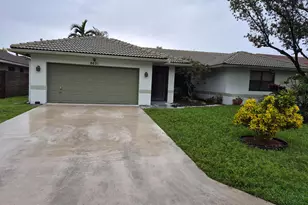 8631 NW 82nd St, Tamarac, FL 33321 - Photo 1