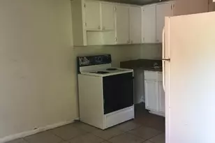 827 NW 10th Terrace, Fort Lauderdale, FL 33311 - Photo 3