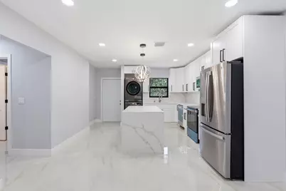 2975 NE 2nd Avenue, Boca Raton, FL 33431 - Photo 9