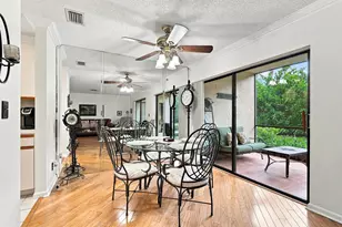 11 Lexington Ln E, Palm Beach Gardens, FL 33418 - Photo 7