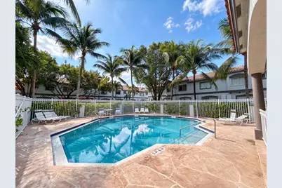 7843 Catalina Circle, Tamarac, FL 33321 - Photo 19