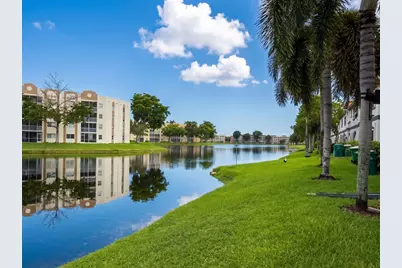 7843 Catalina Circle, Tamarac, FL 33321 - Photo 3