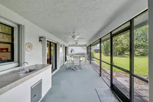 142 Parkwood Dr, Royal Palm Beach, FL 33411 - Photo 43