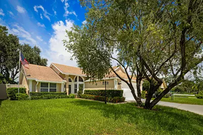 12981 Blue Lake Drive, Wellington, FL 33414 - Photo 35