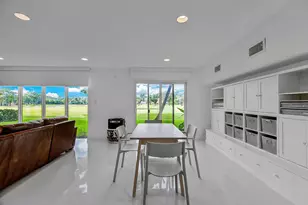 3759 Oaks Clubhouse Dr, Pompano Beach, FL 33069 - Photo 15