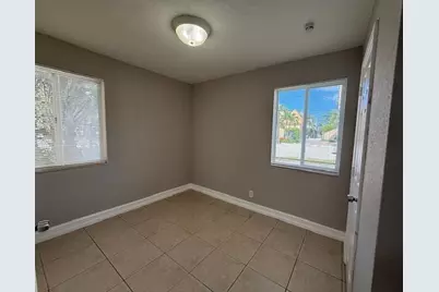 400 Metcalf Court, West Palm Beach, FL 33407 - Photo 15