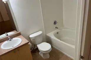 913 Villa Cir, Boynton Beach, FL 33435 - Photo 11