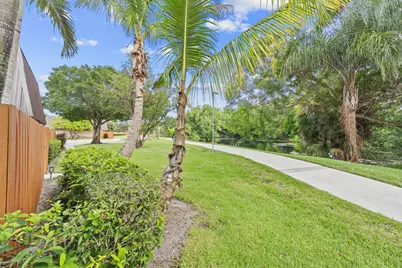 5726 SE Windsong Lane #324, Stuart, FL 34997 - Photo 23