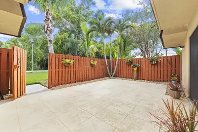 5726 SE Windsong Lane #324, Stuart, FL 34997 - Photo 3