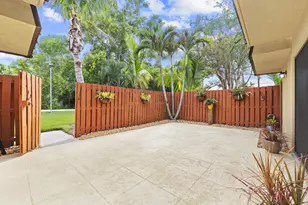 5726 SE Windsong Ln, Stuart, FL 34997 - Photo 3