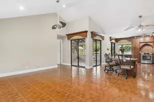 2067 Montpeliar, Weston, FL 33326 - Photo 9