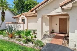 2067 Montpeliar, Weston, FL 33326 - Photo 3