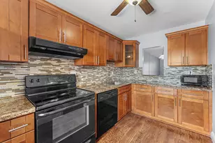 139 Sparrow Dr, Royal Palm Beach, FL 33411 - Photo 13