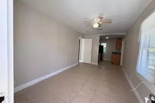 400 Metcalf Ct, West Palm Beach, FL 33407 - Photo 7