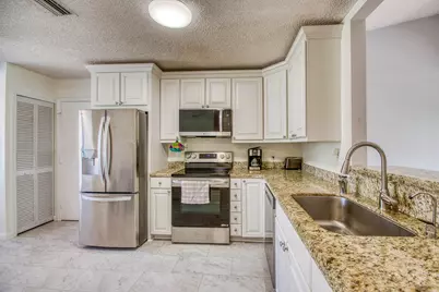 8206 Mooring Circle, Boynton Beach, FL 33472 - Photo 13