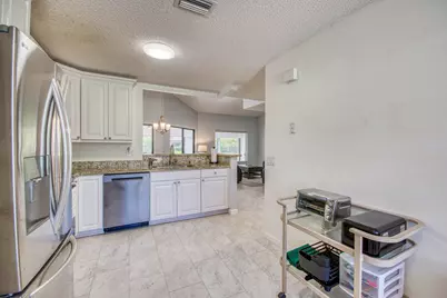 8206 Mooring Circle, Boynton Beach, FL 33472 - Photo 15